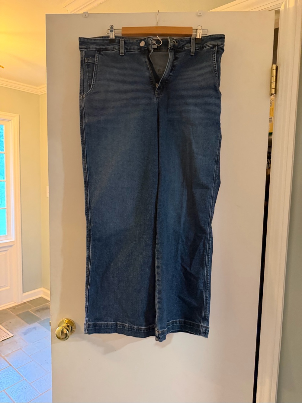 Women's Wide-Leg Blue Denim Jeans - Picture 3 of 5